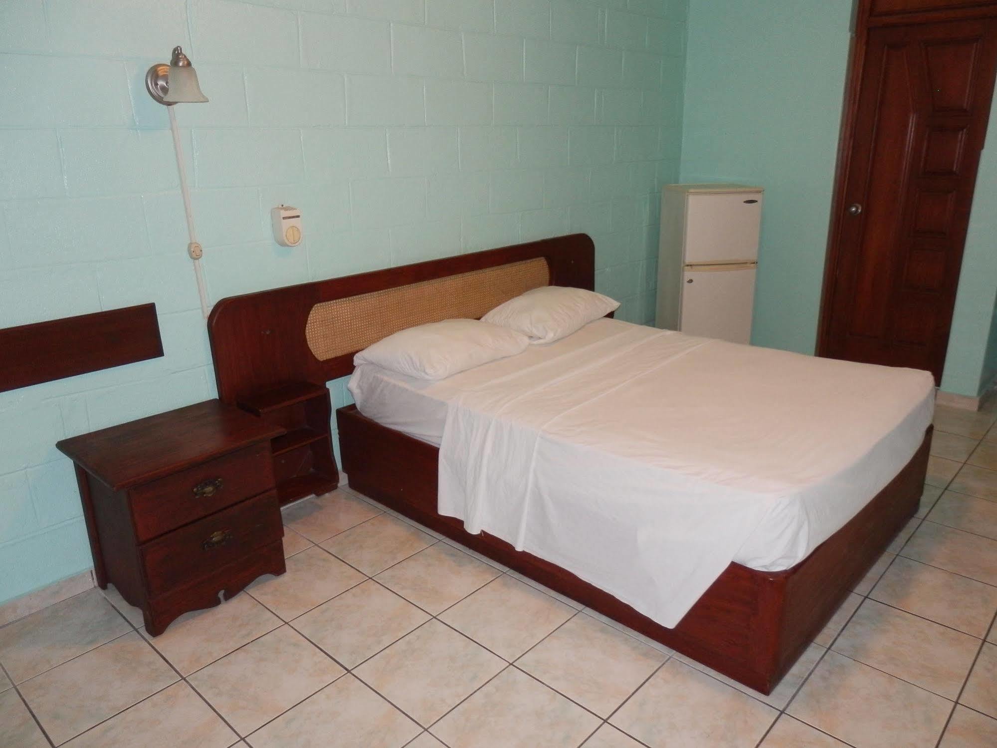 Hotel Garant & Suites Boca Chica Exterior foto