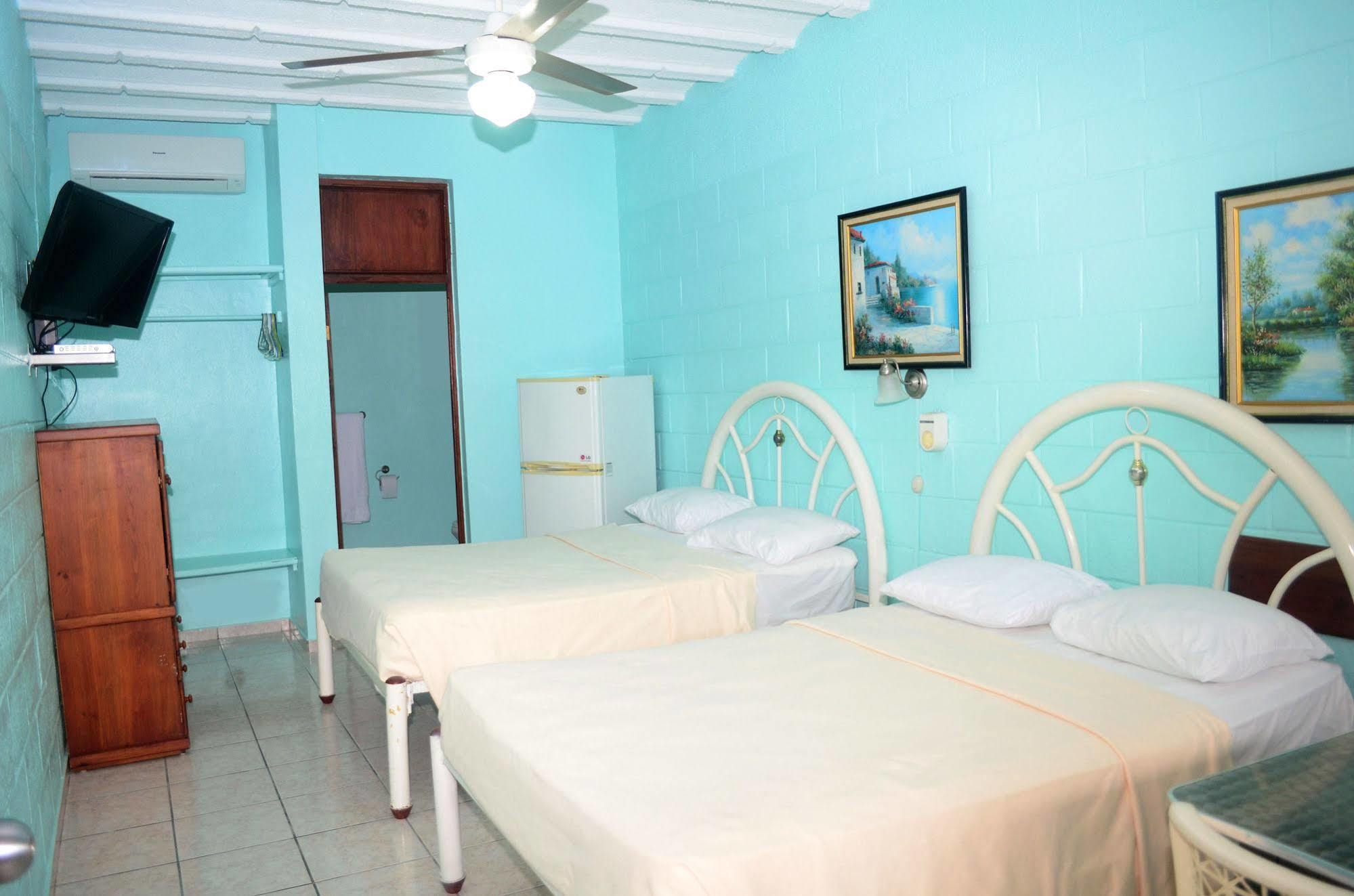 Hotel Garant & Suites Boca Chica Exterior foto